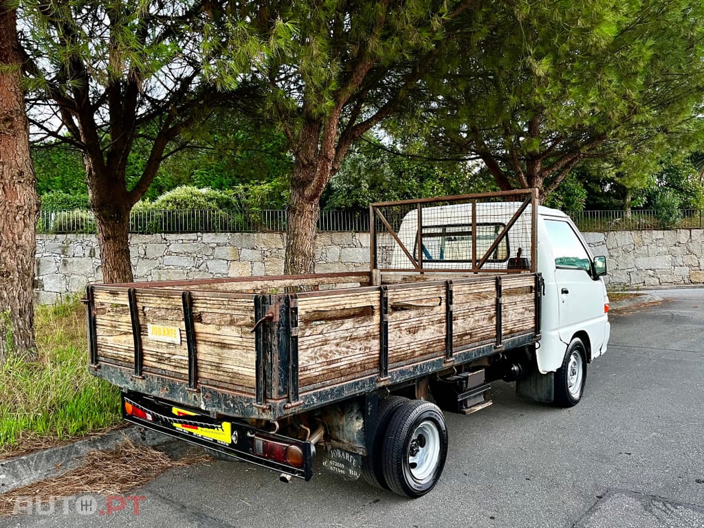 Hyundai H100 .