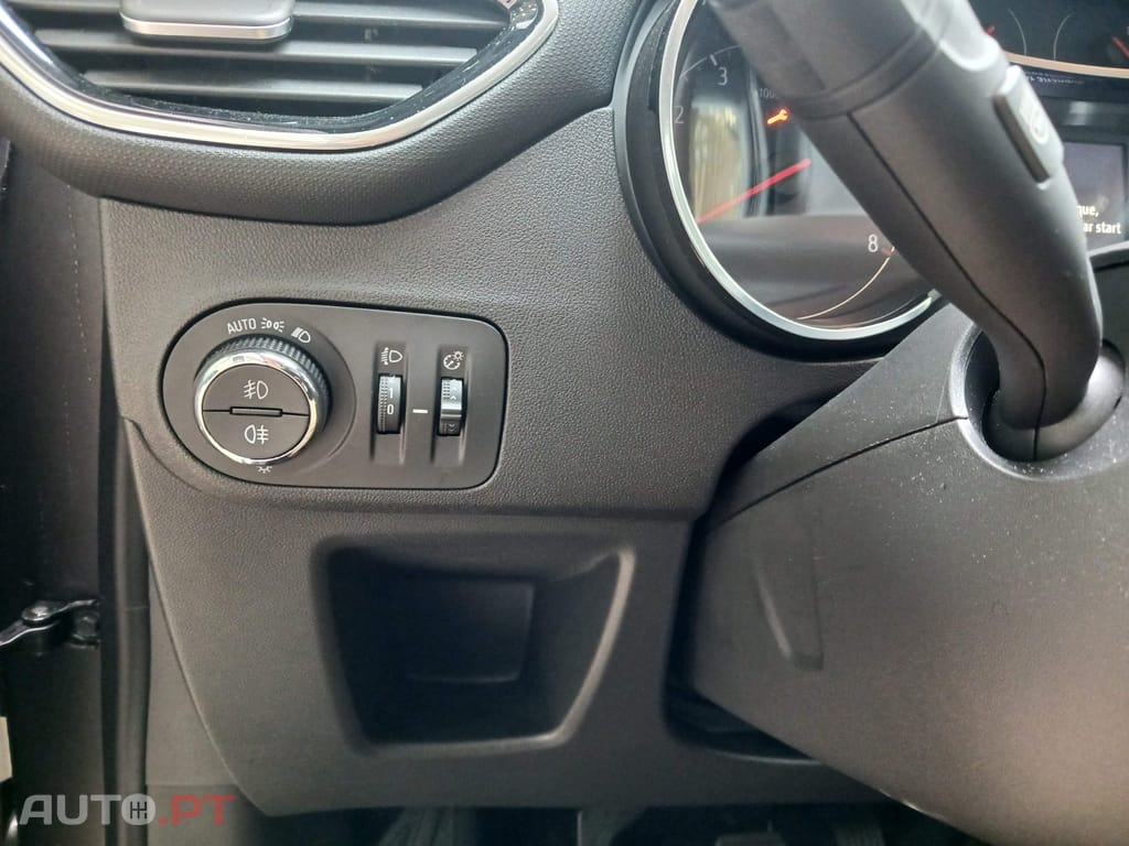 Opel Crossland 1.2 T Design & Tech
