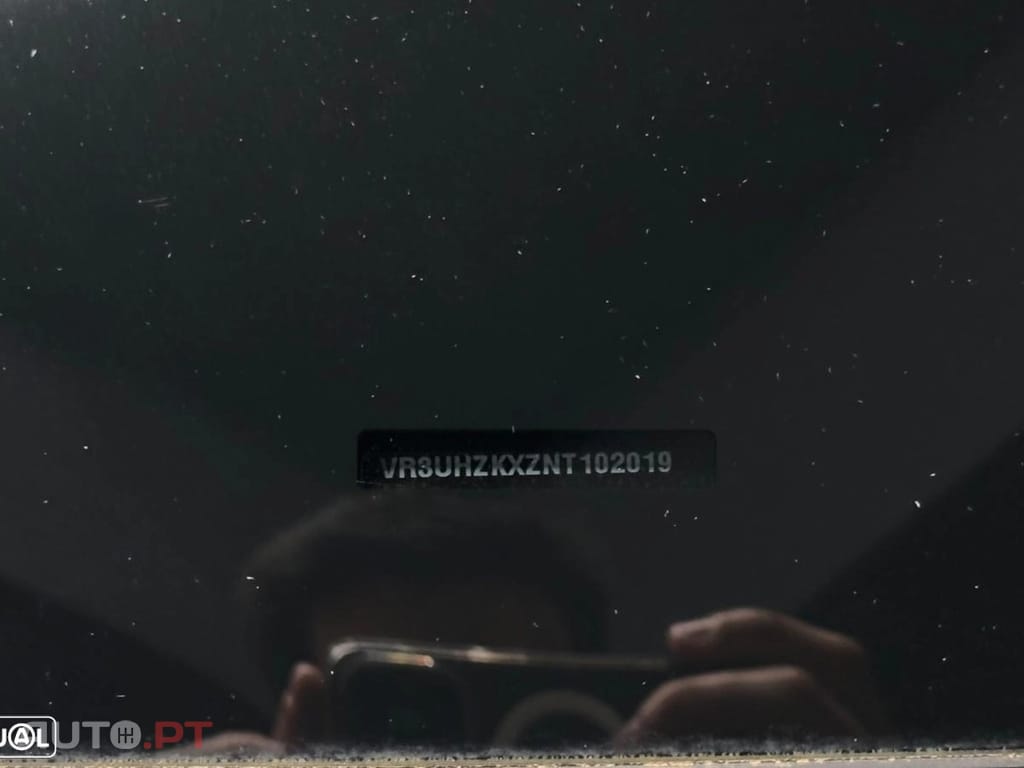 Peugeot E-208 50 kWh Allure Pack