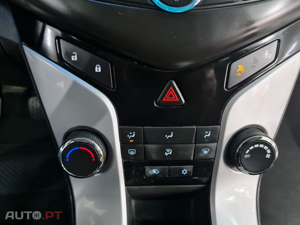 Chevrolet Cruze 1.7 LTZ