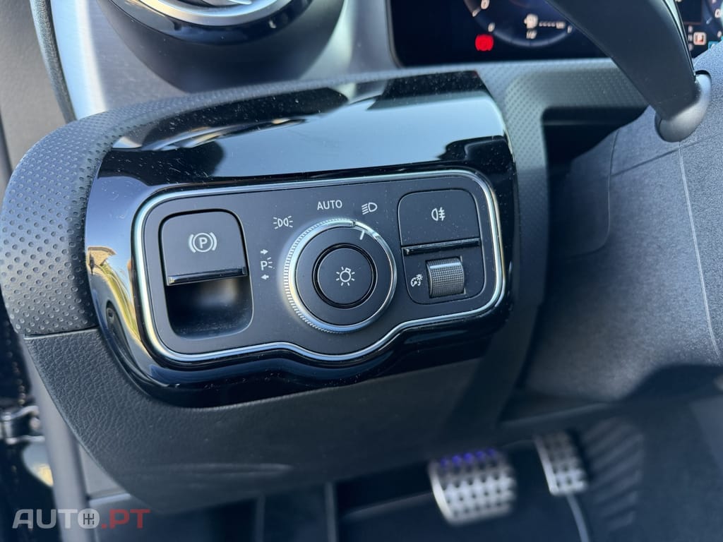 Mercedes-Benz CLA 250 e Shooting Brake 8G-DCT AMG Line