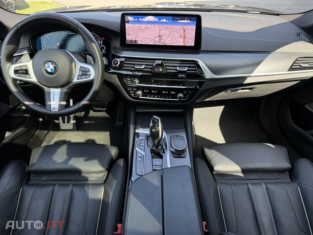 BMW 530 e Pack Desportivo M