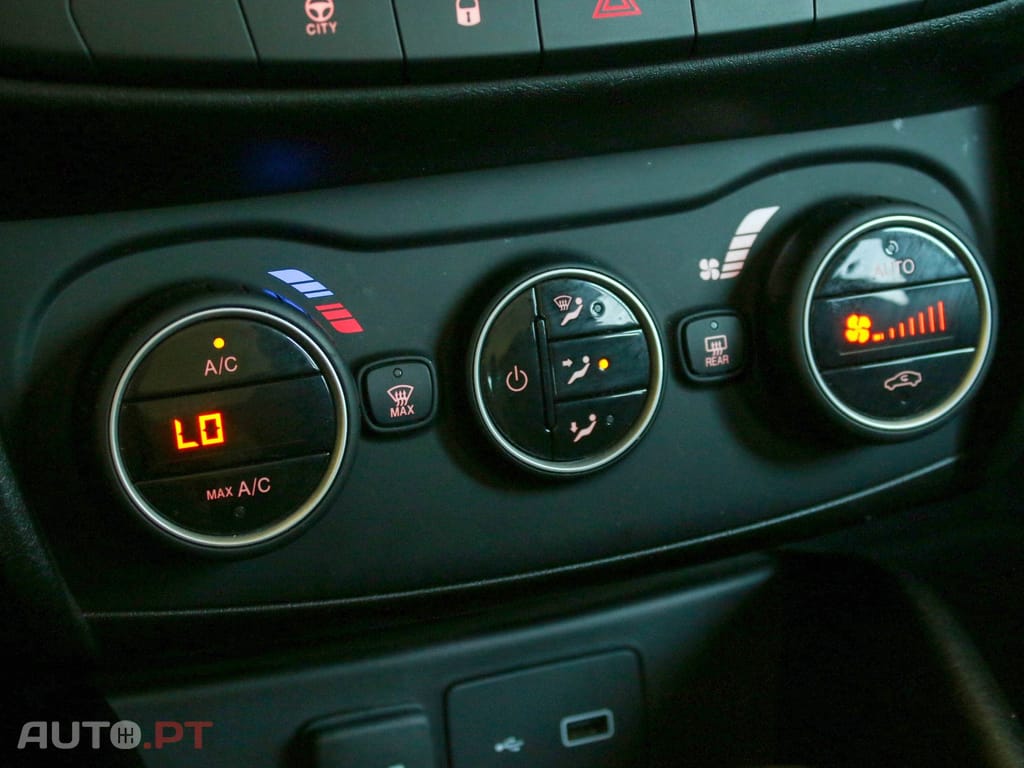 Fiat Tipo 1.3 M-Jet Lounge Tech