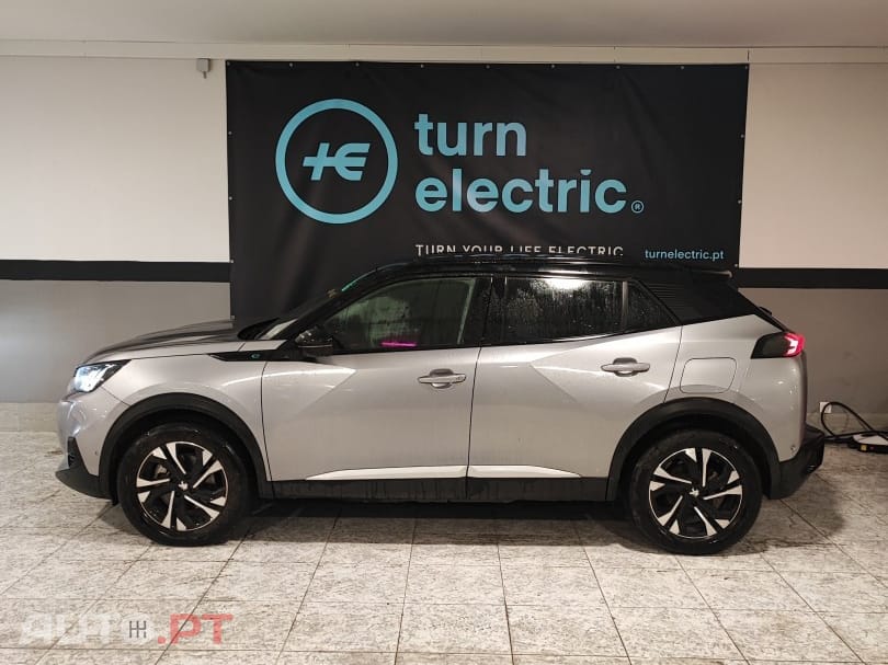 Peugeot E-2008 50 kWh GT