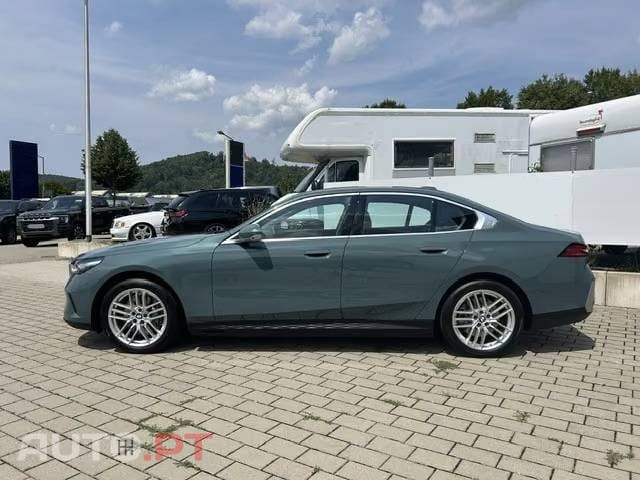 BMW i5 eDrive40