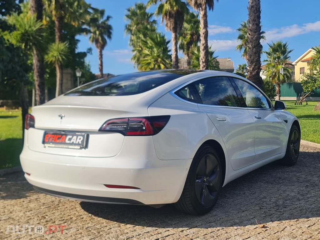 Tesla Model 3 Tração Traseira Premium