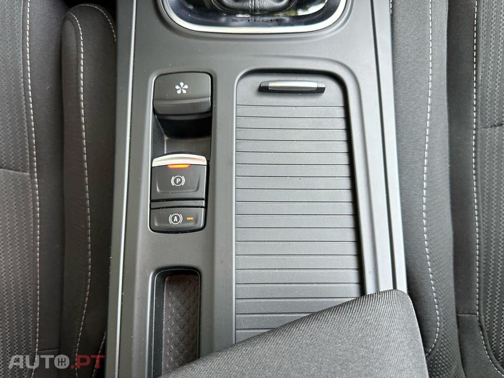Renault Mégane Sport Tourer 1.6 E-Tech Hybrid