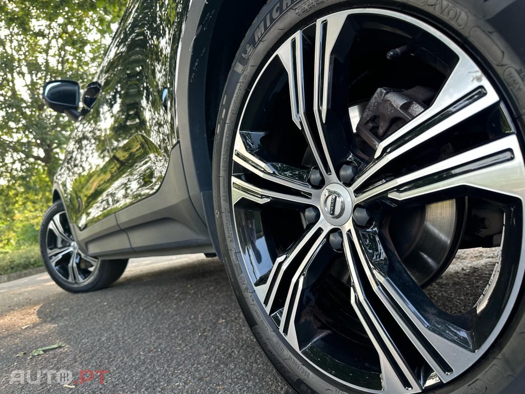 Volvo XC40 1.5 T5 PHEV Plus Dark
