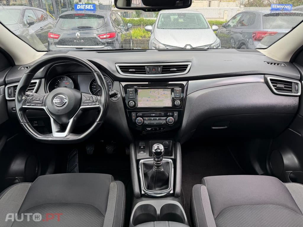 Nissan Qashqai 1.5 dCi N-Connecta J18+Led