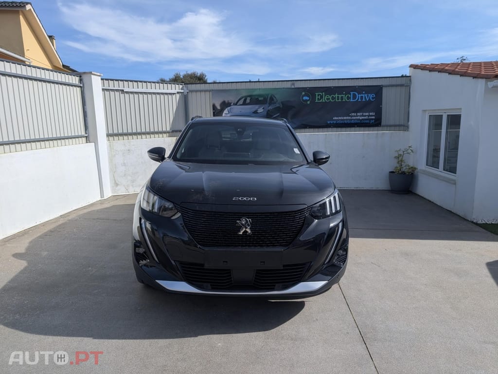 Peugeot E-2008 50 kWh GT Pack