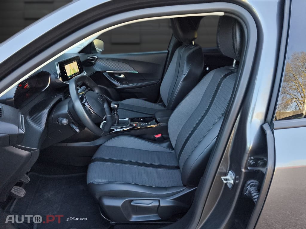 Peugeot 2008 1.2 PureTech Allure Pack