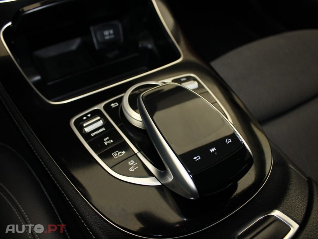 Mercedes-Benz E 300 DE AVANTGARDE I.V.A DEDUTÍVEL