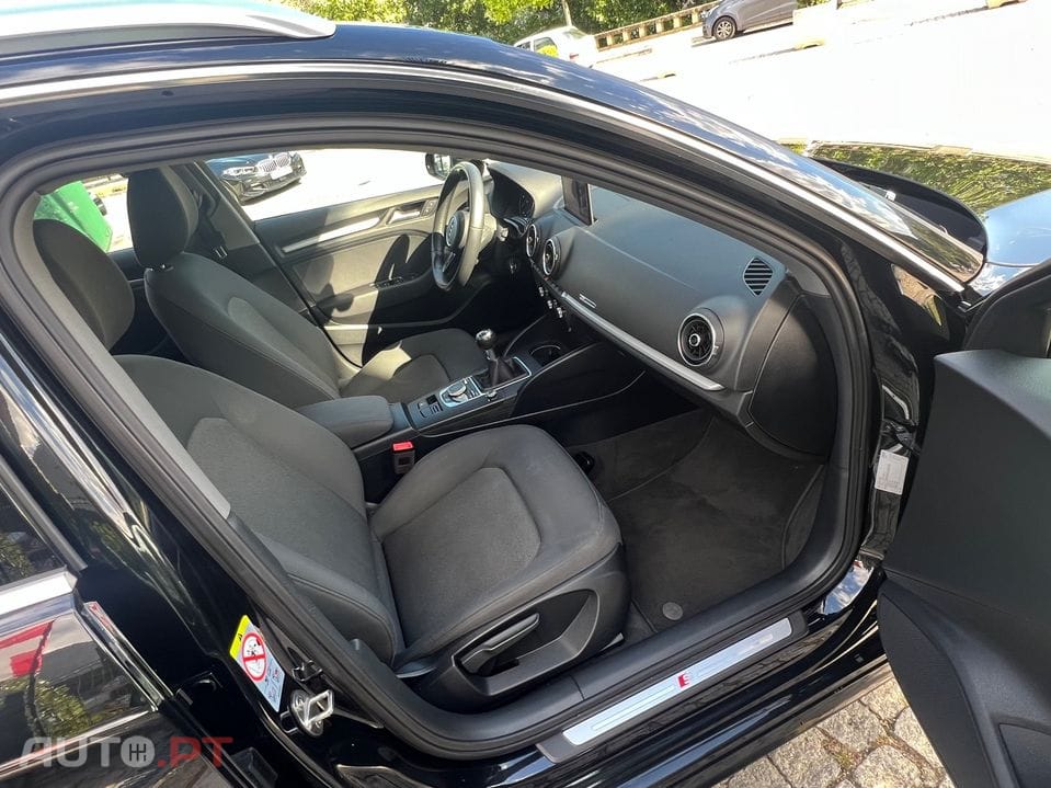 Audi A3 Sportback 30 TDI S-line