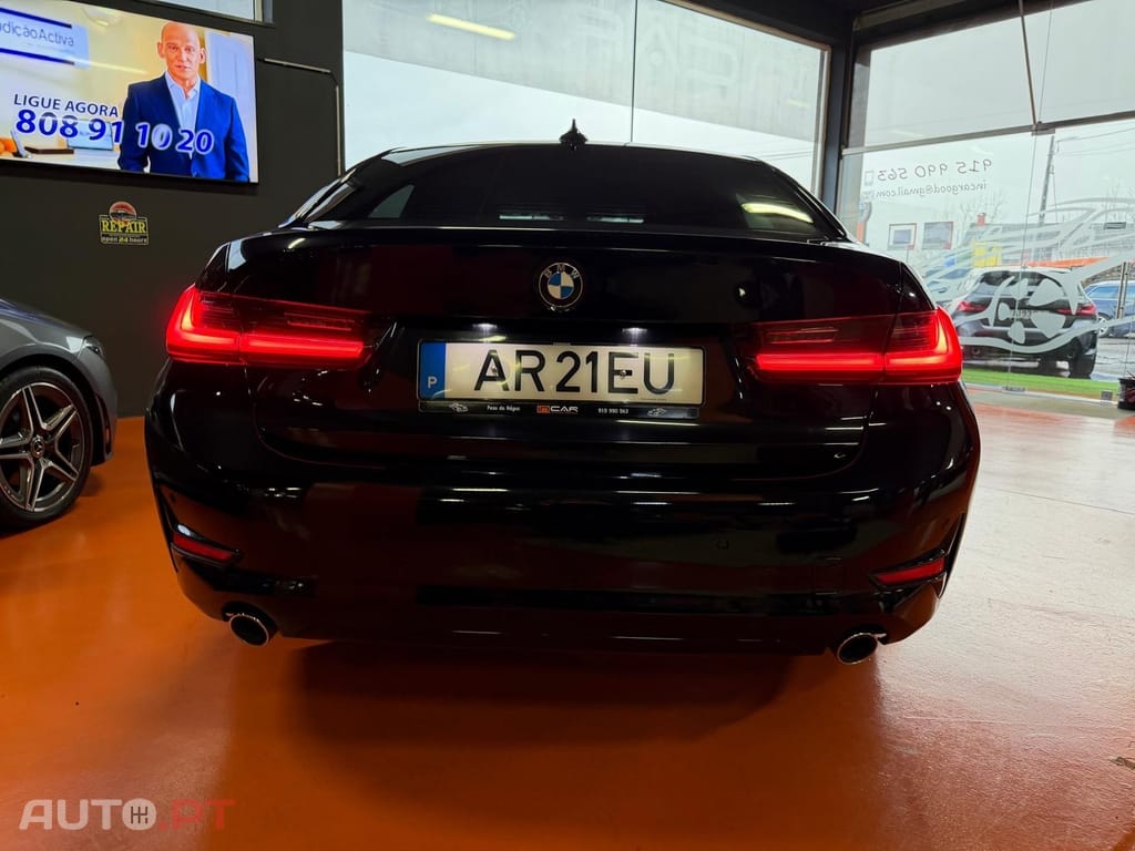 BMW 318 d Pack Desportivo M Auto