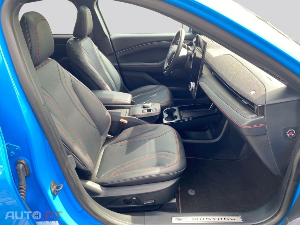 Ford Mustang Mach-E I.V.A DEDUTIVEL Premium 76kWh