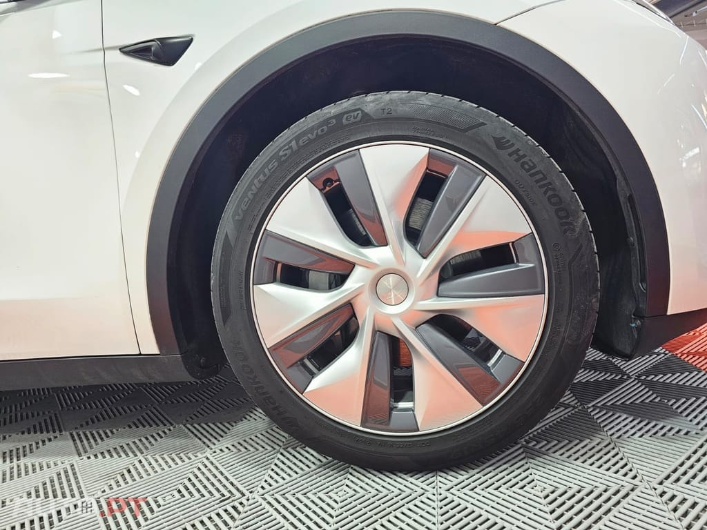 Tesla Model Y Tração Traseira