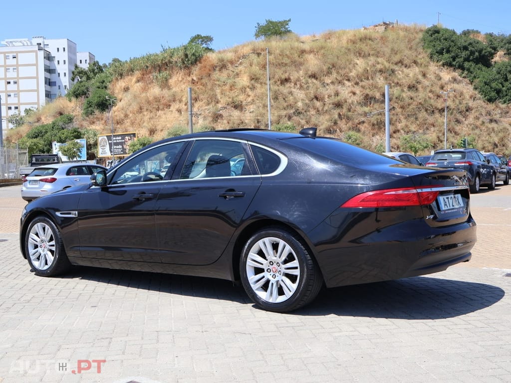 Jaguar XF 2.0 D Prestige Aut.