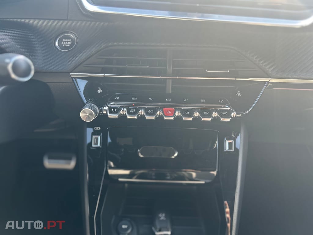 Peugeot E-208 50 kWh GT Pack