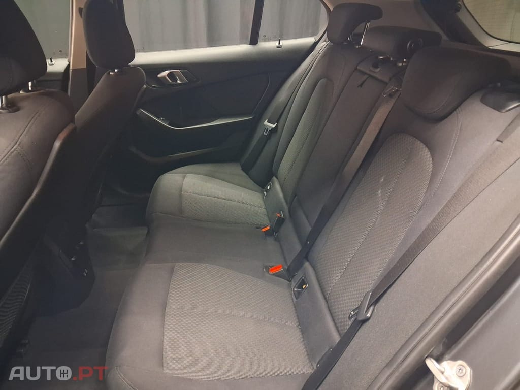 BMW 118 i Corporate