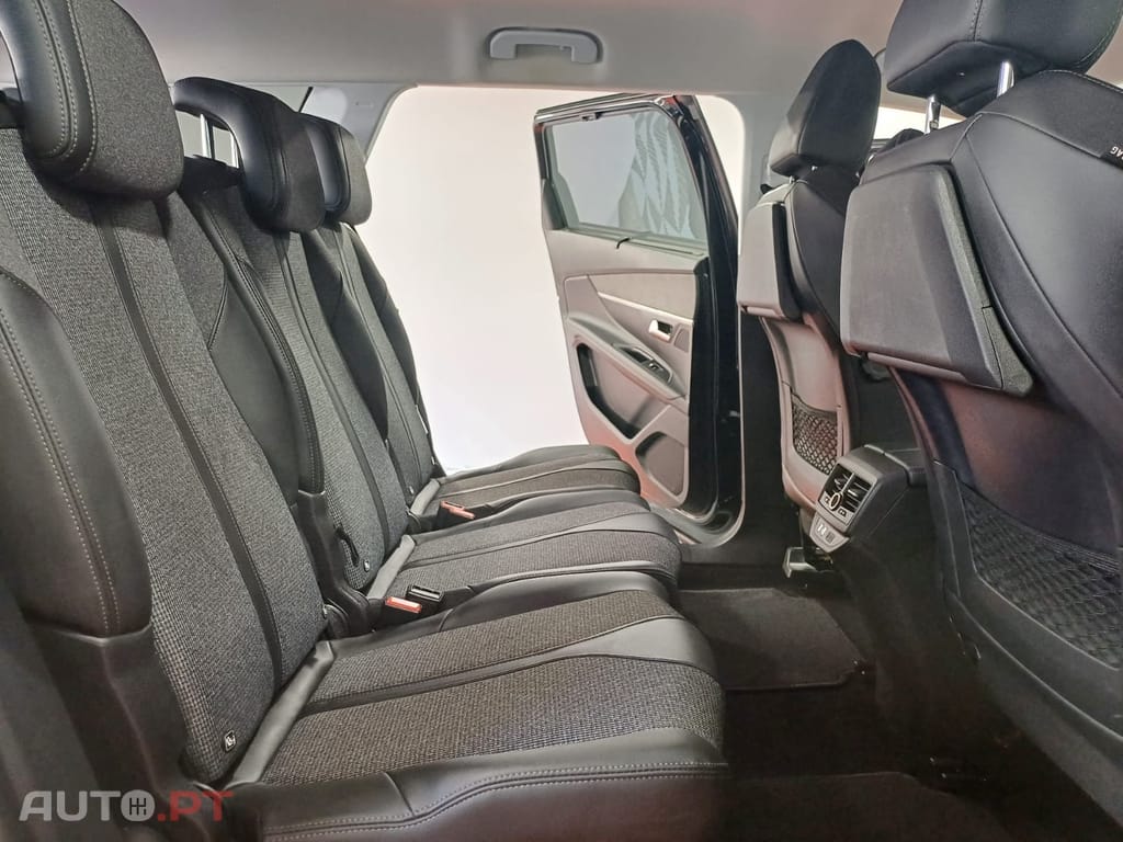 Peugeot 5008 1.5 BlueHDi Allure EAT8
