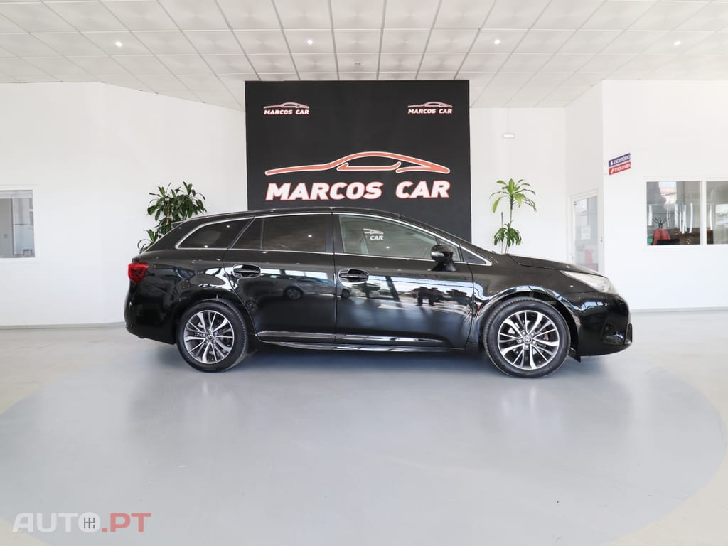 Toyota Avensis Touring Sports 1.6 D-4D Exclusive+GPS