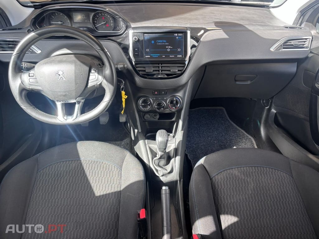Peugeot 208 PureTech 75 Allure