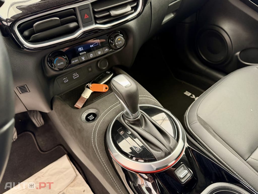 Nissan Juke 1.0 DIG-T N-Design C.Two Tone S.DCT