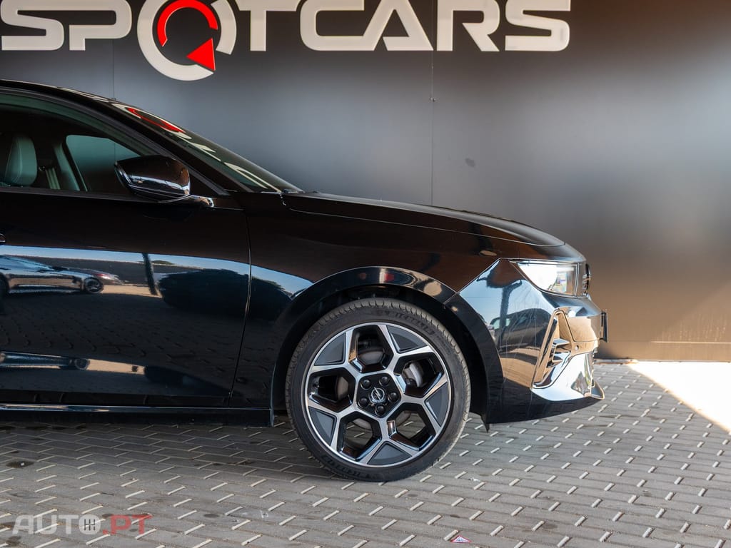Opel Astra 1.2 T GS Line