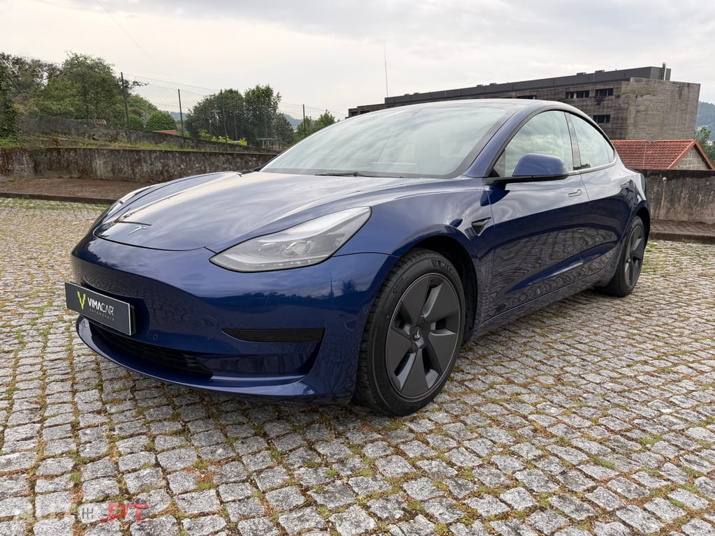 Tesla Model 3 Standard Range Plus RWD