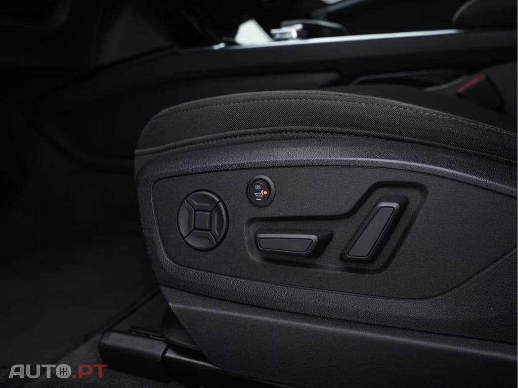 Audi E-Tron I.V.A DEDUTIVEL 