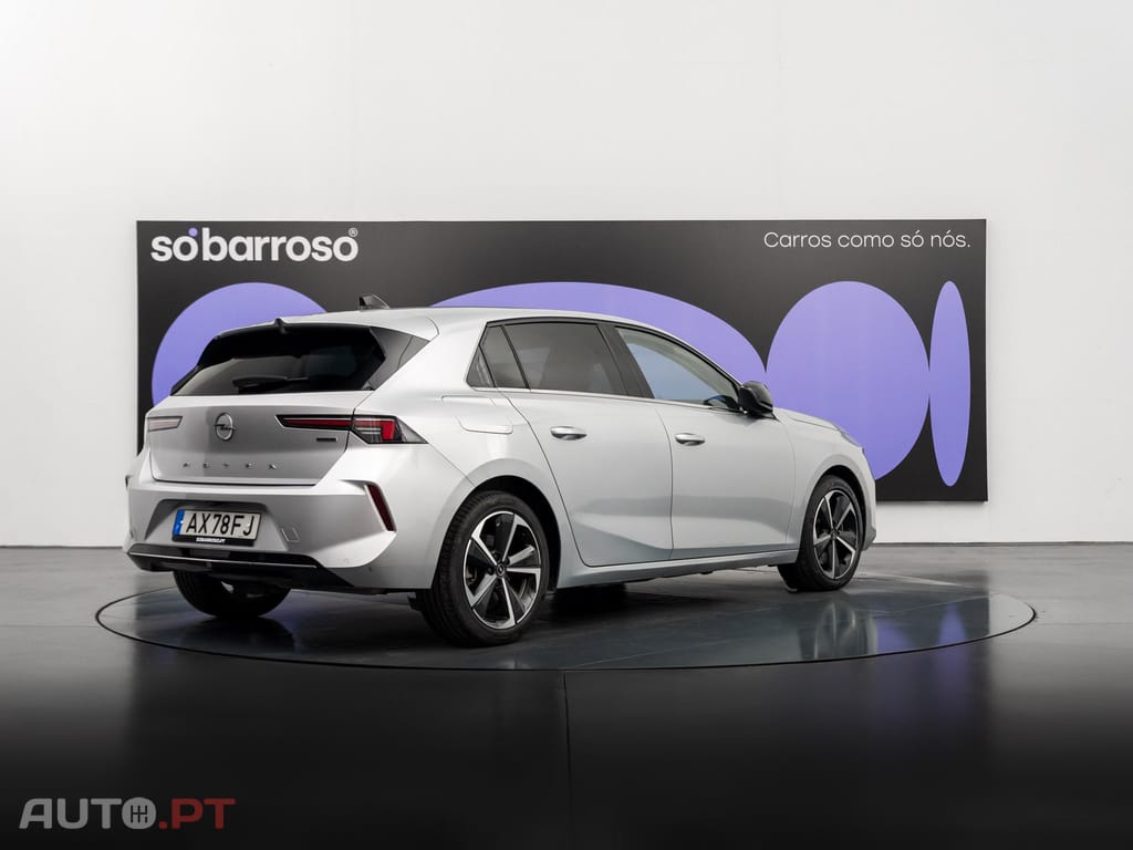 Opel Astra 1.6 T PHEV Elegance