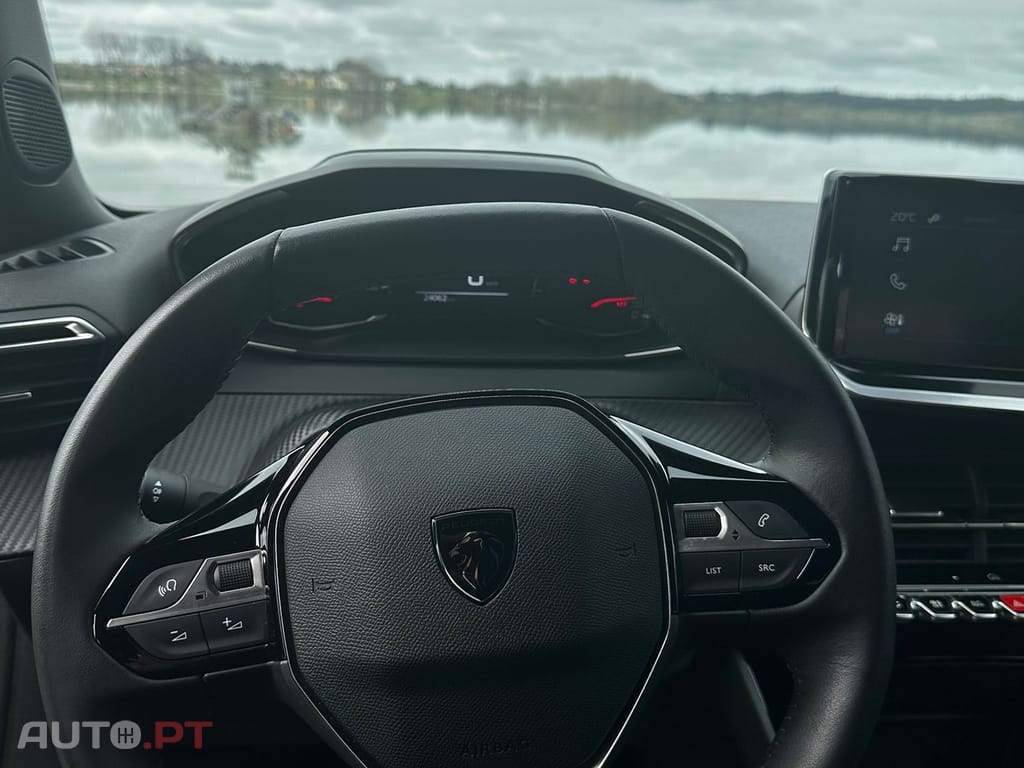 Peugeot 2008 ACTIVE 1.2 PURETECH