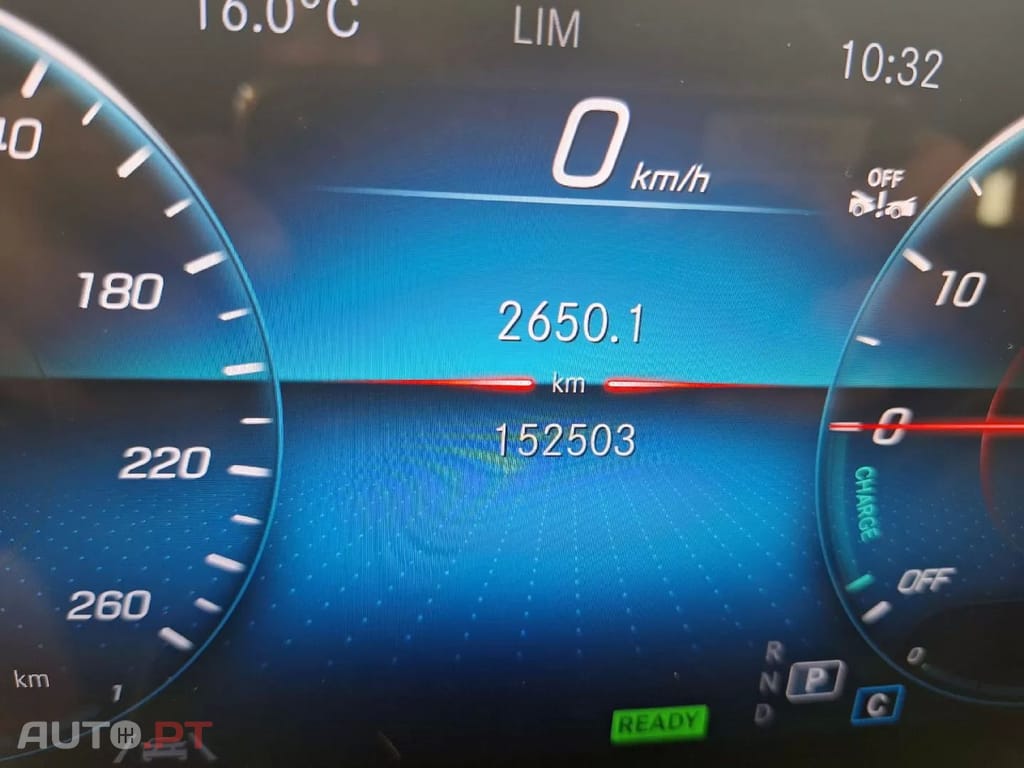 Mercedes-Benz CLA 250 250e Luxury