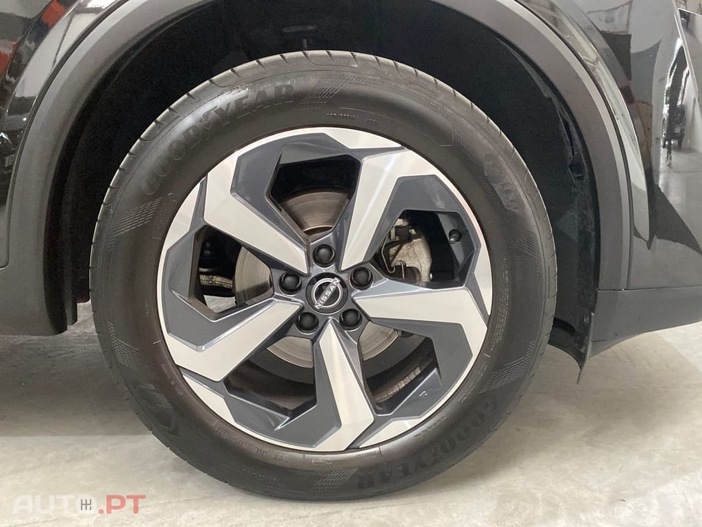 Nissan Qashqai 1.3 DIG-T N-Connecta LED