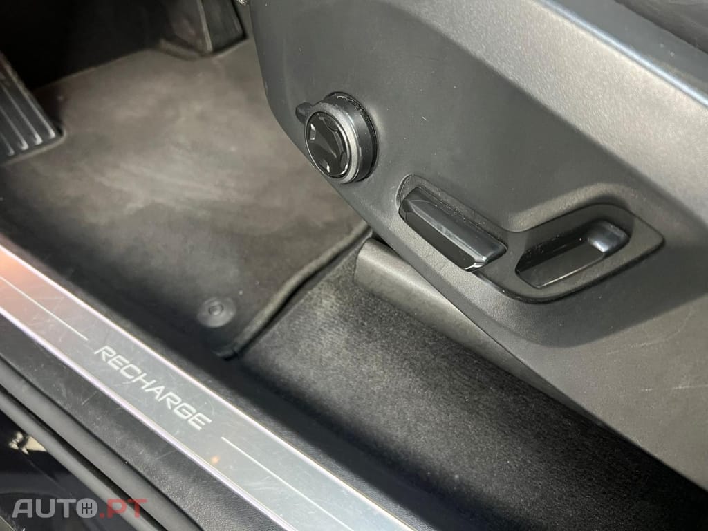 Volvo XC90 T8 455 PHEV AWD Ultimate Dark Auto