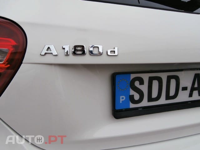 Mercedes-Benz A 180 d 7G-DCT Style
