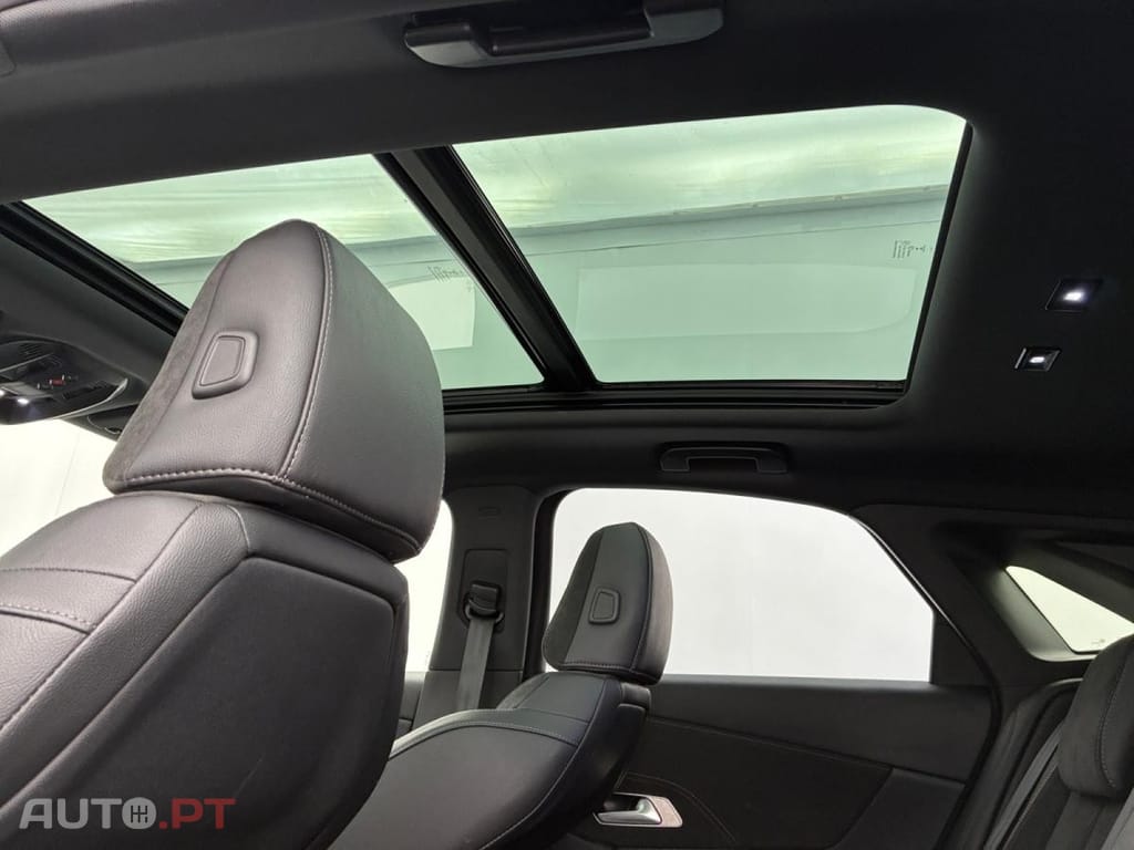 DS DS7 Crossback E-Tense Performance Line EAT8