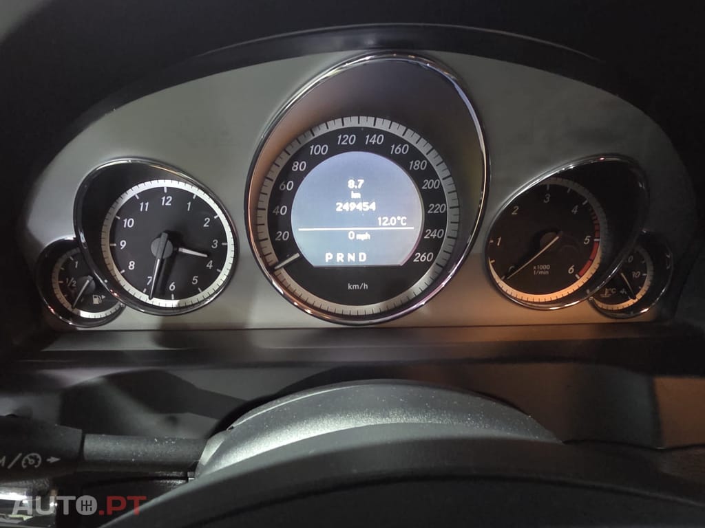 Mercedes-Benz E 350 CDi Avantgarde BlueEfficiency (2009-2011)