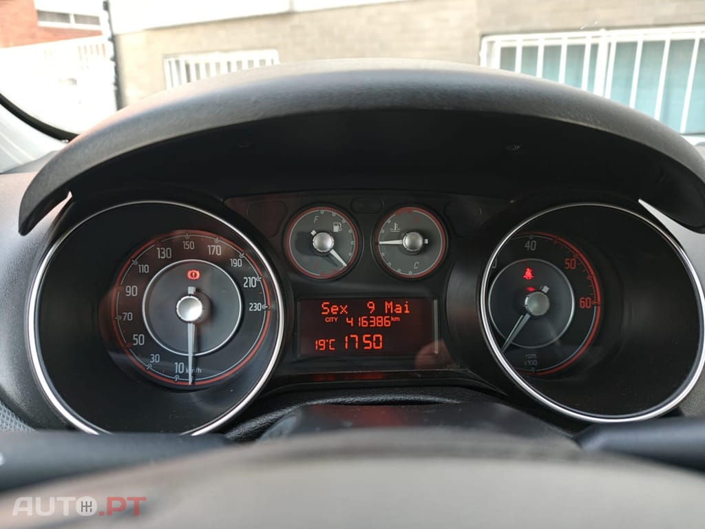 Fiat Punto 1.3Mjet diesel 85cv AC Nacional