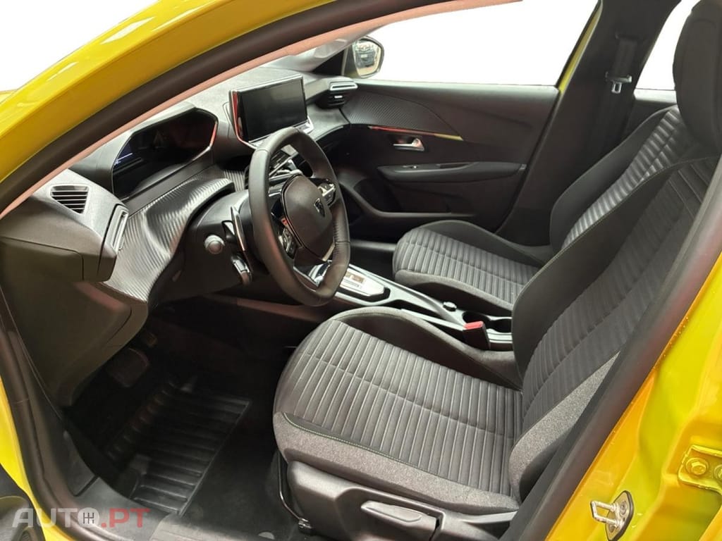 Peugeot 208 1.2 Hybrid Active e-DCS6