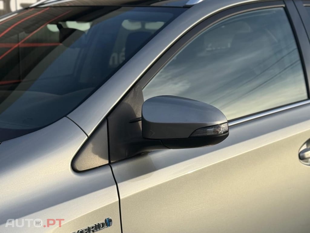 Toyota Auris 1.8 HSD Exclusive