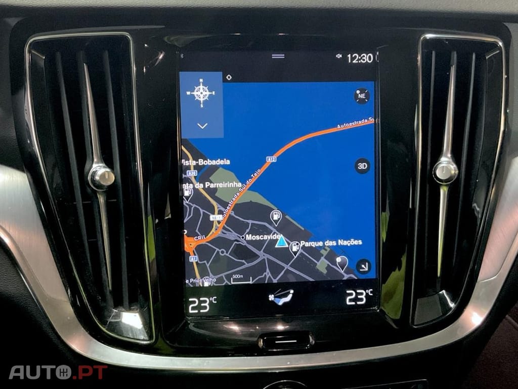 Volvo V60 2.0 T4 Momentum Plus