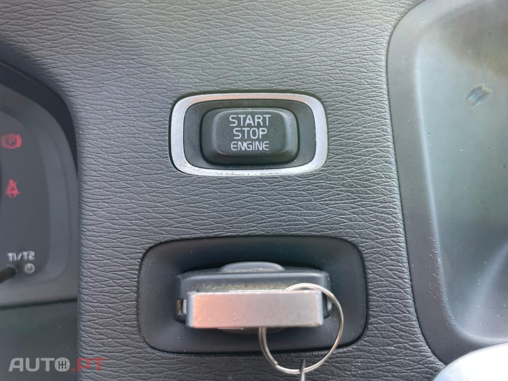 Volvo V60 2.0 D3 R-Design Start/Stop