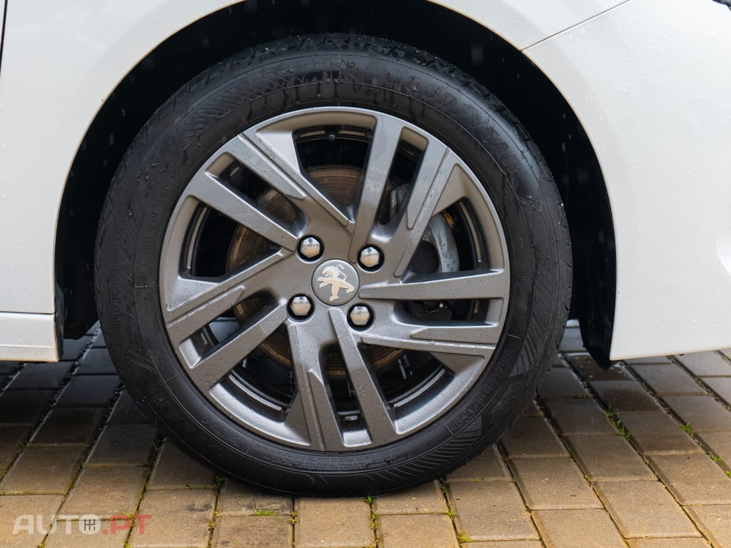 Peugeot 208 1.5 BlueHDi Active