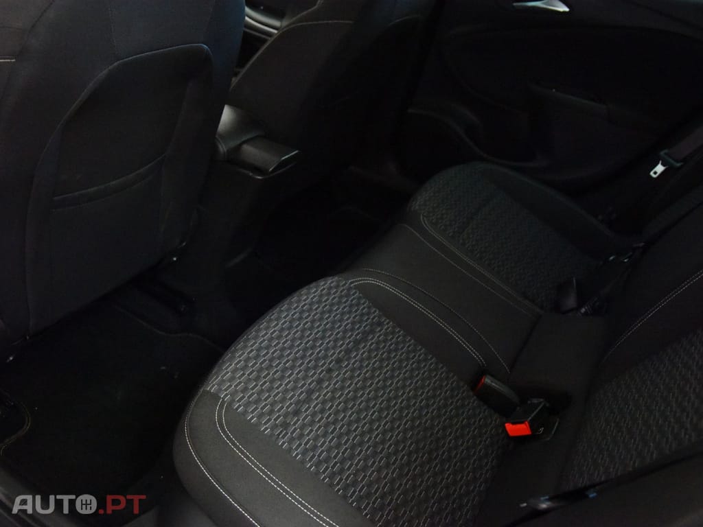 Opel Astra Sports Tourer 1.6CDTI BUSINESS EDITION