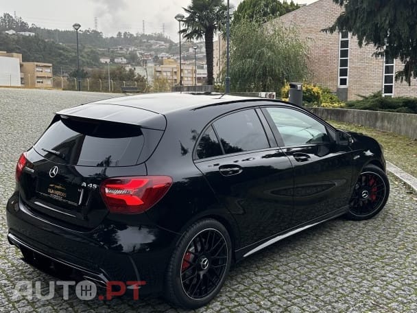 Mercedes-Benz A 45 AMG 4Matic Speedshift 7G-DCT