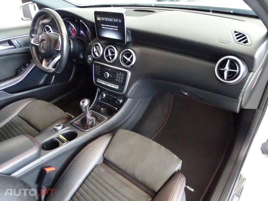 Mercedes-Benz A 180 d AMG Line