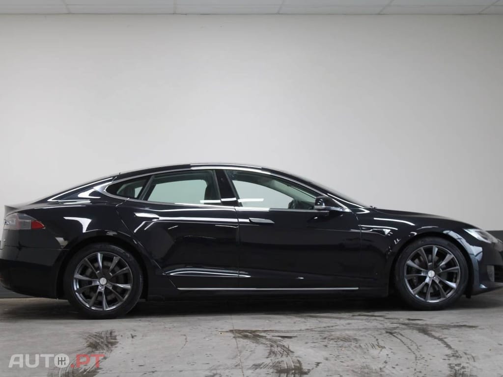 Tesla Model S 75D