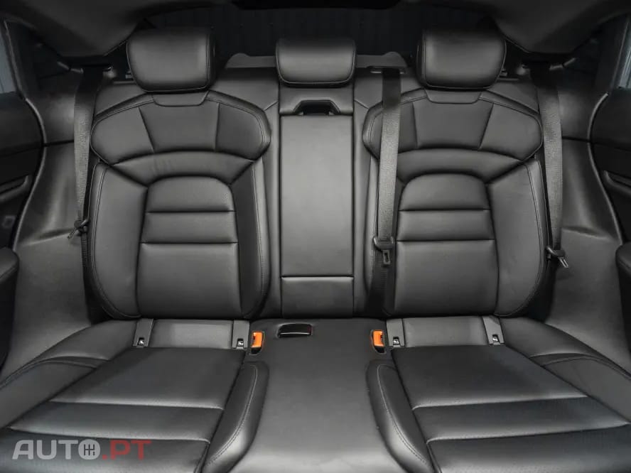 Porsche Taycan 4S