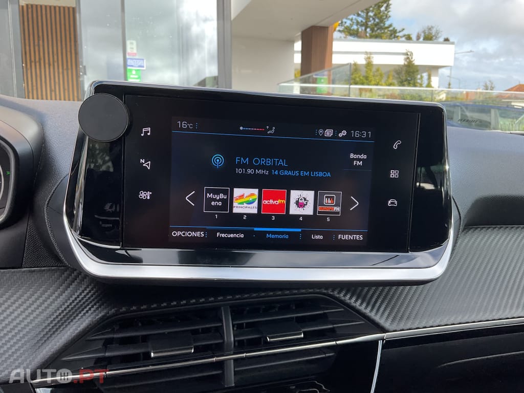 Peugeot 2008 1.2 PureTech Active